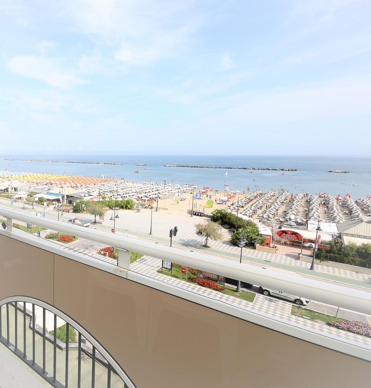Hotel Cosmopol Cesenatico Exteriér fotografie